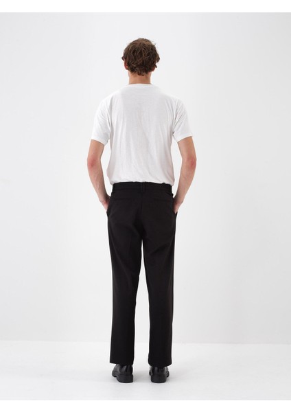Erkek Siyah Esnek Dokulu Regular Fit Pantolon fırsatları
