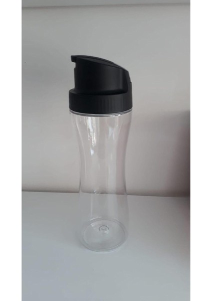 Şeffaf Siyah Yağlık 770 ml, pratik ve şık mutfak gereçleri