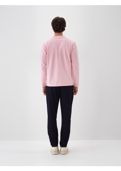 Erkek Pembe Pamuk Dokulu Regular Fit Uzun Kollu Tişört fırsatları