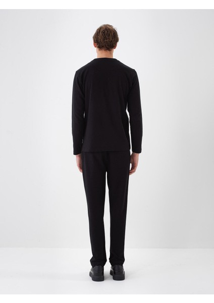 Erkek Siyah Pamuk Dokulu Regular Fit Uzun Kollu Tişört fırsatları
