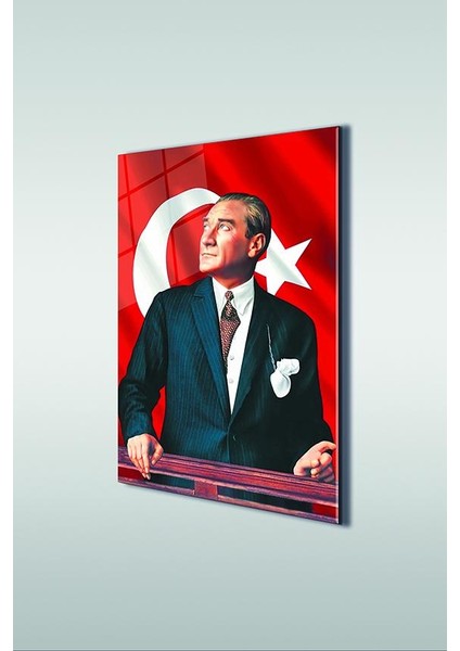 Atatürk ve Türk Bayrağı Dikey Cam Tablo