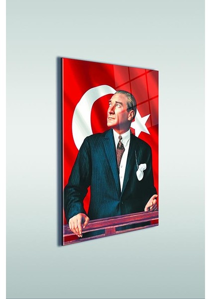 Atatürk ve Türk Bayrağı Dikey Cam Tablo