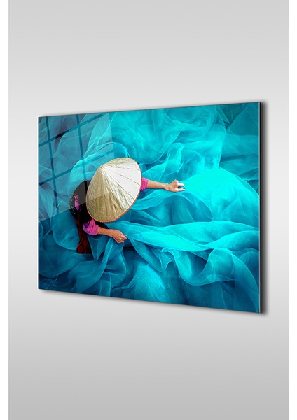 Tayvanlı Balıkçı Kız Modern Dekoratif Cam Tablo