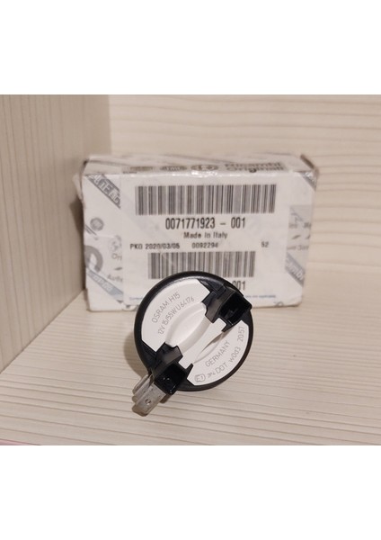 H15 12V 15-55W Beyaz Soket 64176 - Made In Germany fiyatları