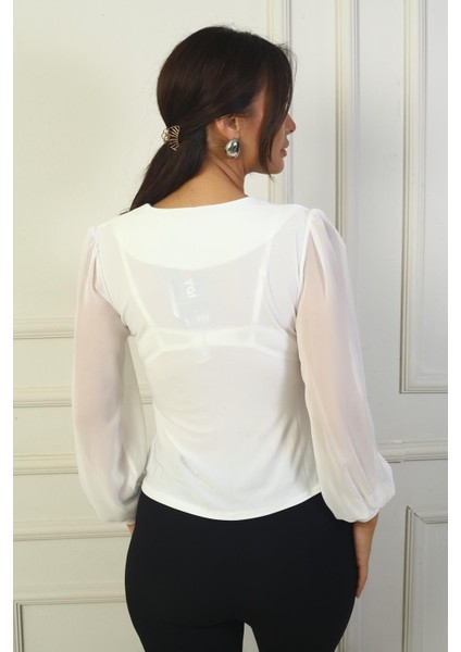 Yakası Güllü Uzun Şifon Kollu Bluz fırsatları