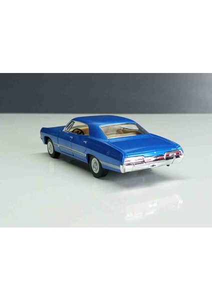 1:43 1967 Mavi Chevrolet Impala Çek Birak Metal Araba