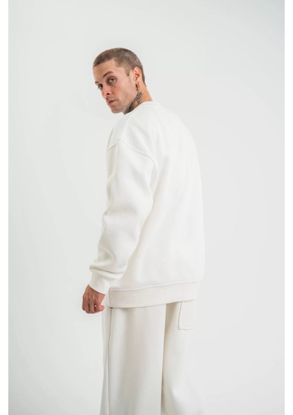 Uzun Kol Bisiklet Yaka Basic Sweatshirt - Beyaz