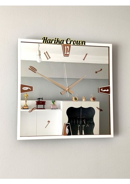 Beyaz Kare Ayna Detaylı Modern Duvar Saati 50 cm Dekorasyon Parçası