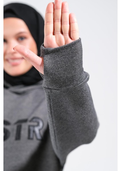 1596_PLISTRE Nakışlı Oversize Tesettür Sweatshirt