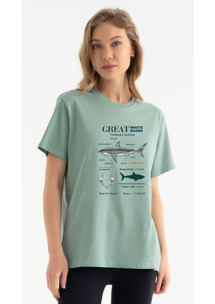 Anatomy Great White Shark Tasarım T-Shirt Köpekbalık Anatomisi Tasarım T-Shirt Köpekbalıklı Baskılı T-Shirt fırsatları