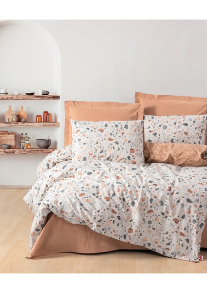 Minimal Çift Kişilik Lastikli Çarşaflı Oniks Karamel Nevresim Takımı