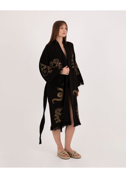 Krizantem Bornoz ,plaj Kıyafeti,kimono , Kaftan ,sabahlık Siyah Kumaş Altın Renkli Medusa Baskılı