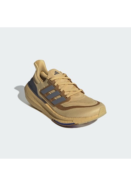 Performance IE3329 Ultraboost Light Shoes modelleri