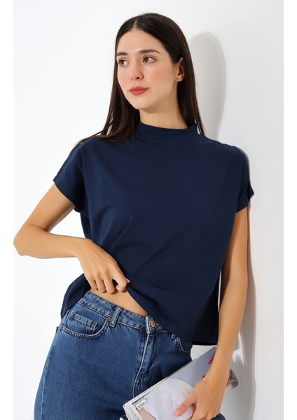 Dik Yaka Pamuklu T-Shirt 19588 Lacivert