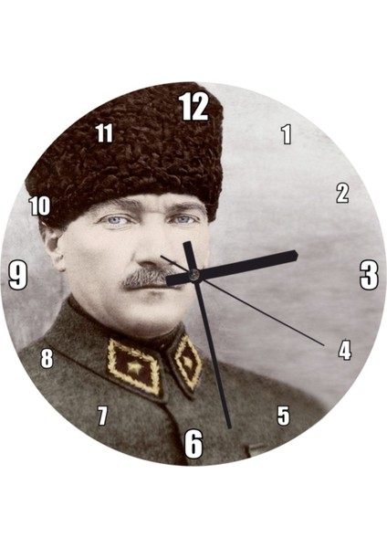 Renkli Atatürk Portresi Duvar Saati, 30x30 cm, şık ve özgün tasarım