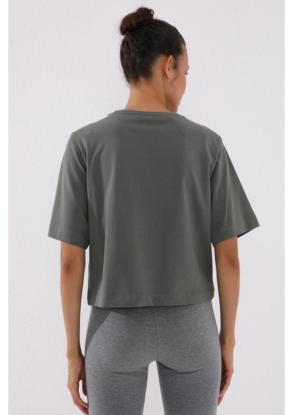 Çağla Asimetrik Yazı Baskılı O Yaka Kadın Oversize T-Shirt - 97136