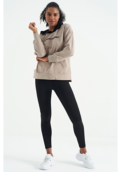 Koyu Bej Kadın Kapüşonlu Kanguru Cep Kadın Oversize Sweatshirt - 97161