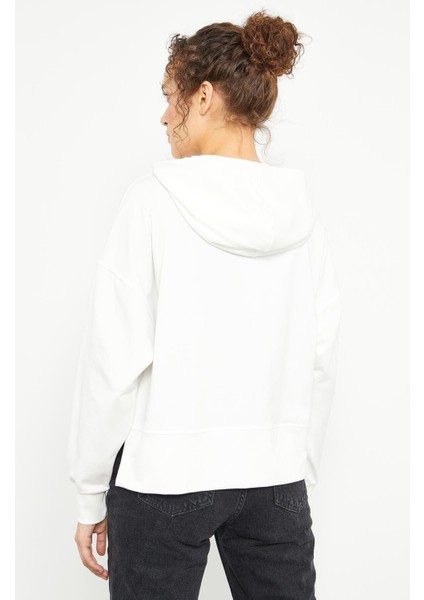 Ekru Yazı Nakışlı Kapüşonlu Basic Kadın Oversize Sweatshirt - 97164