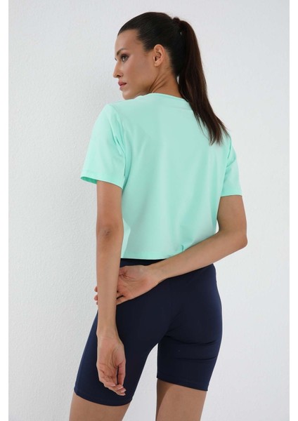 Mint Yeşili Basic Kısa Kol Standart Kalıp O Yaka Kadın Crop Top T-Shirt - 97143