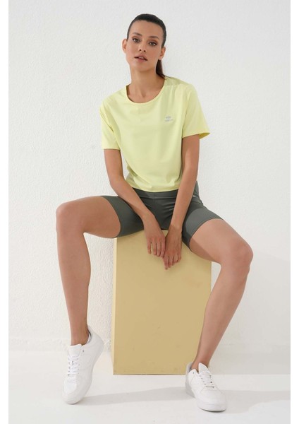 Limon Basic Kısa Kol Standart Kalıp O Yaka Kadın Crop Top T-Shirt - 97143