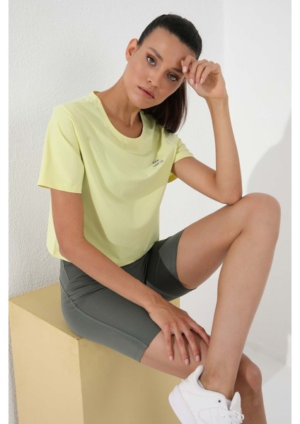 Limon Basic Kısa Kol Standart Kalıp O Yaka Kadın Crop Top T-Shirt - 97143