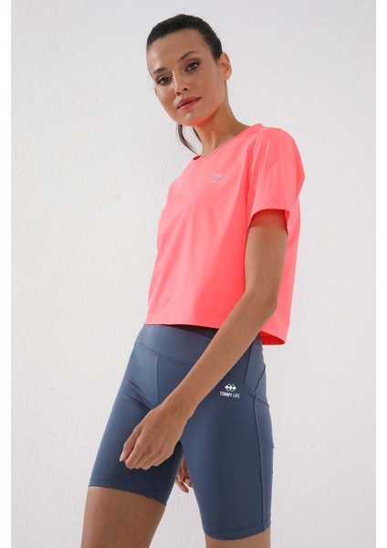 Neon Pembe Basic Kısa Kol Standart Kalıp O Yaka Kadın Crop Top T-Shirt - 97143