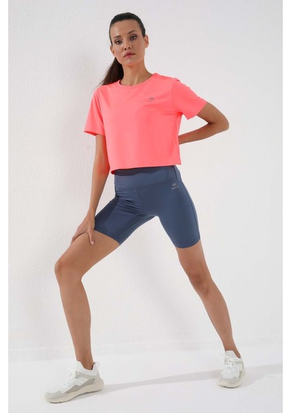 Neon Pembe Basic Kısa Kol Standart Kalıp O Yaka Kadın Crop Top T-Shirt - 97143