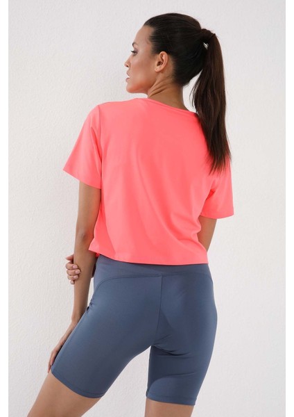 Neon Pembe Basic Kısa Kol Standart Kalıp O Yaka Kadın Crop Top T-Shirt - 97143