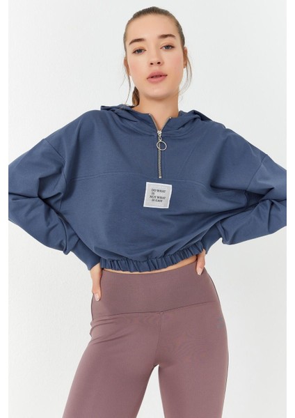 Petrol Beli Büzgülü Kapüşonlu Yarım Fermuarlı Rahat Form Kadın Crop Top Sweatshirt - 97155