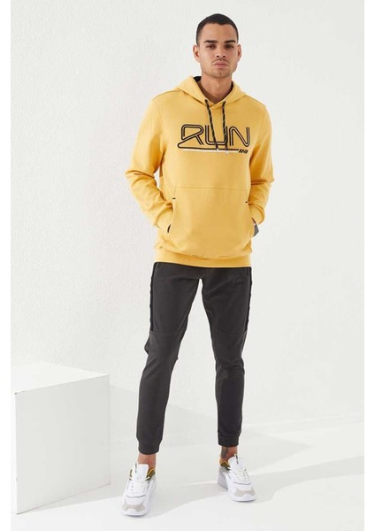 Hardal Yazı Nakışlı Standart Kalıp Kapüşonlu Erkek Sweatshirt - 87887