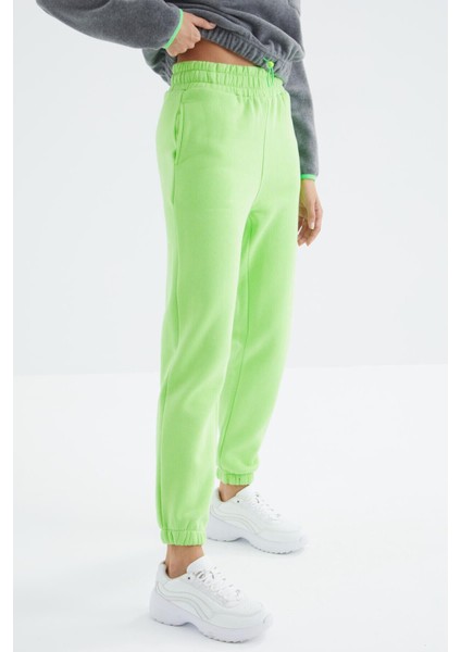 Fıstık Yeşil Yüksek Bel Rahat Form Basic Jogger Kadın Eşofman Alt - 94624