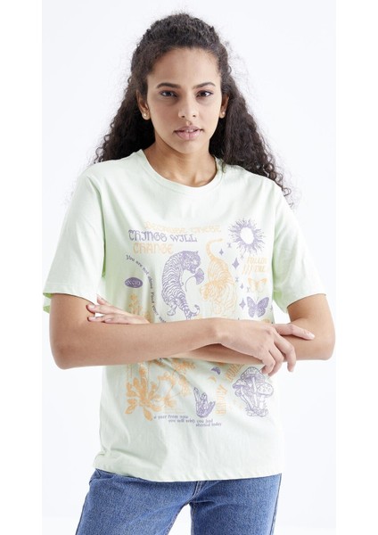 Açık Yeşil Baskılı O Yaka Oversize Kadın T-Shirt - 97210