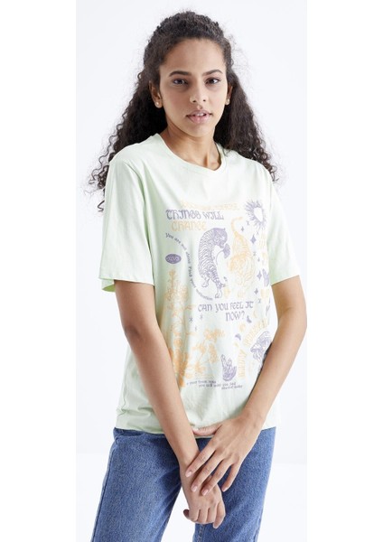 Açık Yeşil Baskılı O Yaka Oversize Kadın T-Shirt - 97210