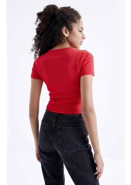 Nar Çiçeği Büzgü Detaylı V Yaka Kadın Crop Top T-Shirt - 97205
