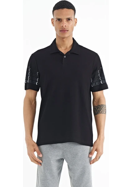 Tommy Life Siyah Kol Baskı Detaylı Polo Yaka Standart Form Erkek T-shirt - 88240