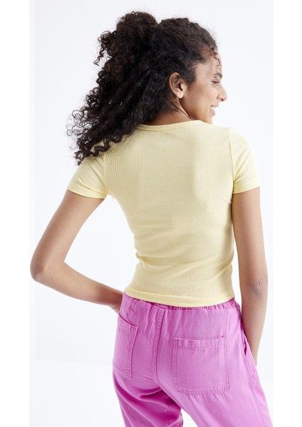Sarı Basic Kısa Kol O Yaka Kadın T-Shirt - 97202