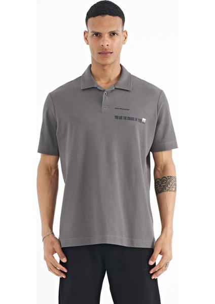 Koyu Gri Yazı Baskılı Standart Form Polo Yaka Erkek T-shirt - 88236