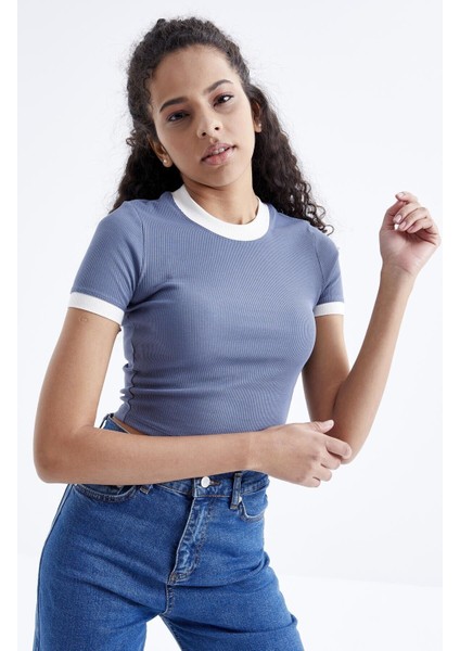 Petrol Basic Kol Detaylı O Yaka Kadın Crop Top T-Shirt - 97200