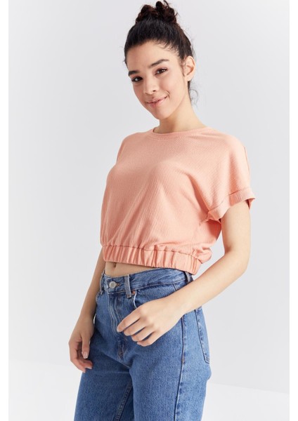 Kavun Içi Basic O Yaka Beli Lastikli Bürümcük Kumaş Kadın Crop Top T-Shirt - 97227