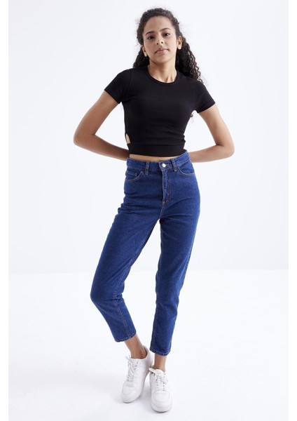 Siyah Basic Yanı Pencereli O Yaka Kadın Crop Top T-Shirt - 97207