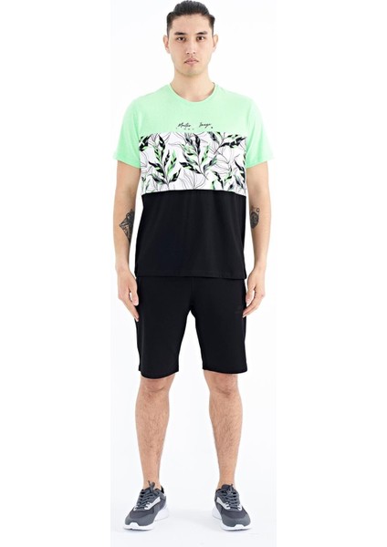 Neon Yeşil Renk Geçişli Baskı Detaylı O Yaka Standart Kalıp Erkek T-Shirt - 88177