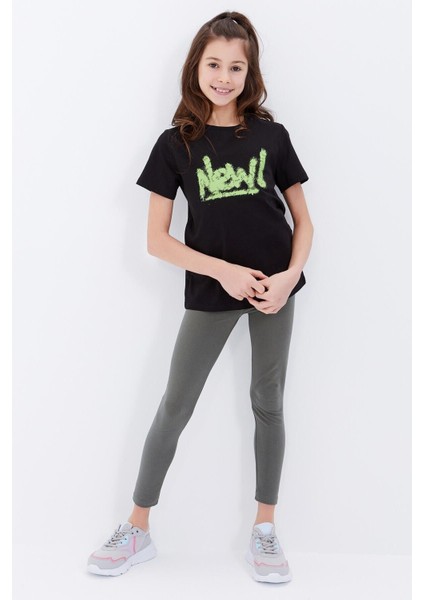 Siyah Basic Yazı Baskılı O Yaka Rahat Form Kız Çocuk T-Shirt - 75041