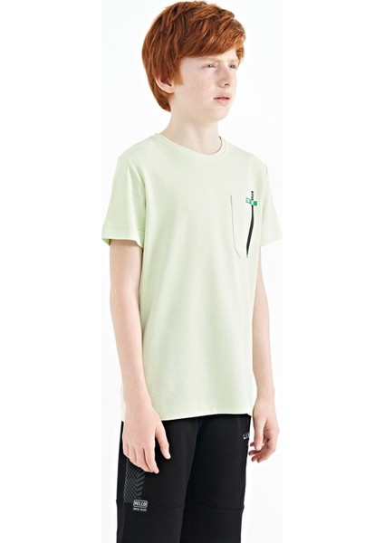Açık Yeşil Cep Detaylı O Yaka Standart Kalıp Erkek Çocuk T-Shirt - 11120