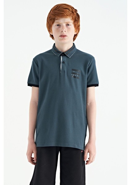 Orman Yeşili Yakası Renk Bloklu Baskı Detaylı Standart Kalıp Erkek Çocuk T-Shirt - 11111