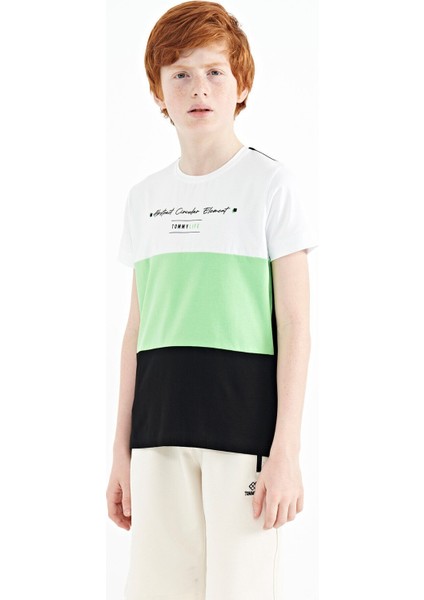 Siyah Renk Bloklu O Yaka Baskı Detaylı Standart Kalıp Erkek Çocuk T-Shirt - 11135