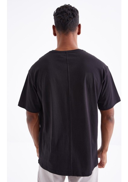 Siyah Minimal Baskılı O Yaka Erkek Oversize T-Shirt - 88096