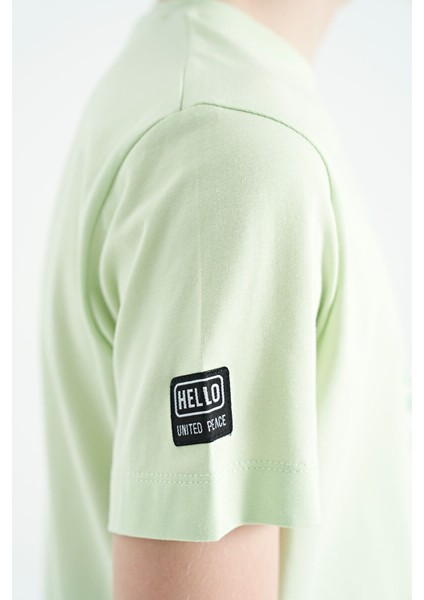 Açık Yeşil Ön Baskı Detaylı O Yaka Standart Kalıp Erkek Çocuk T-Shirt - 11099