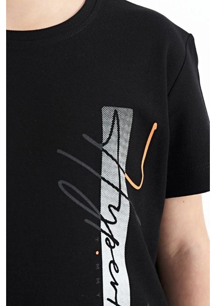 Siyah Yazı Baskılı O Yaka Standart Kalıp Erkek Çocuk T-Shirt - 11119 modelleri