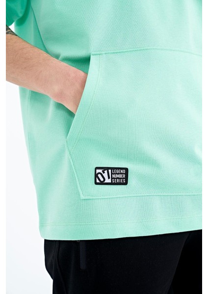 Su Yeşili Kapüşonlu Baskılı Kanguru Cepli Oversize Erkek T-shirt - 88196