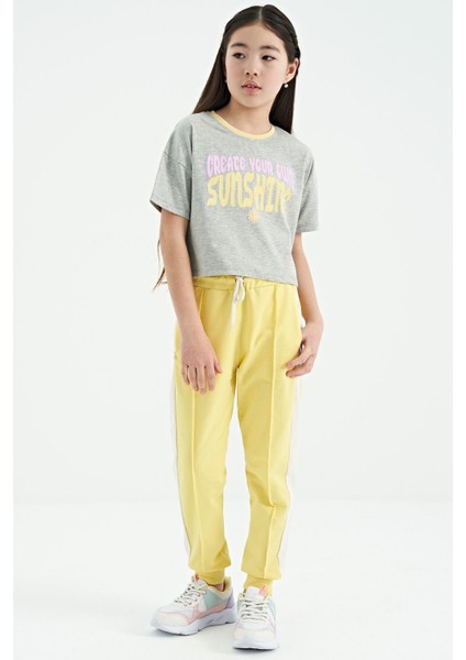 Gri Melanj Renkli Yazı Baskılı O Yaka Oversize Kısa Kollu Kız Çocuk T-Shirt - 75111